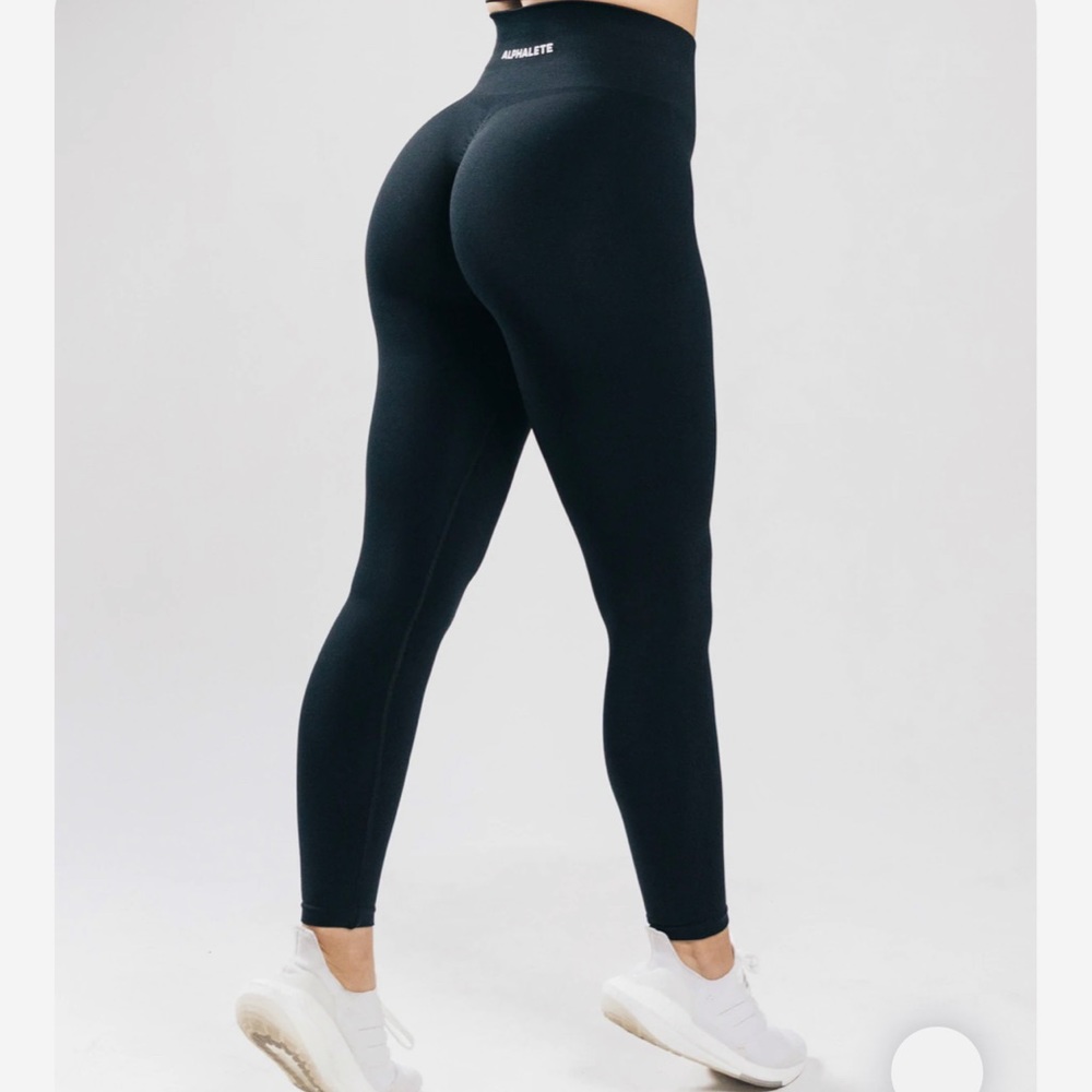 Alphalete Amplify Black Leggings - Medium
